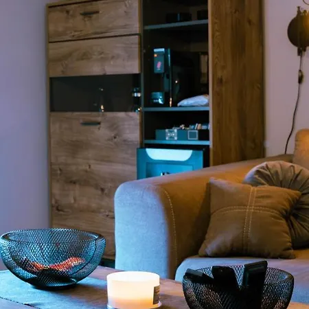 Deluxe & Lounge 